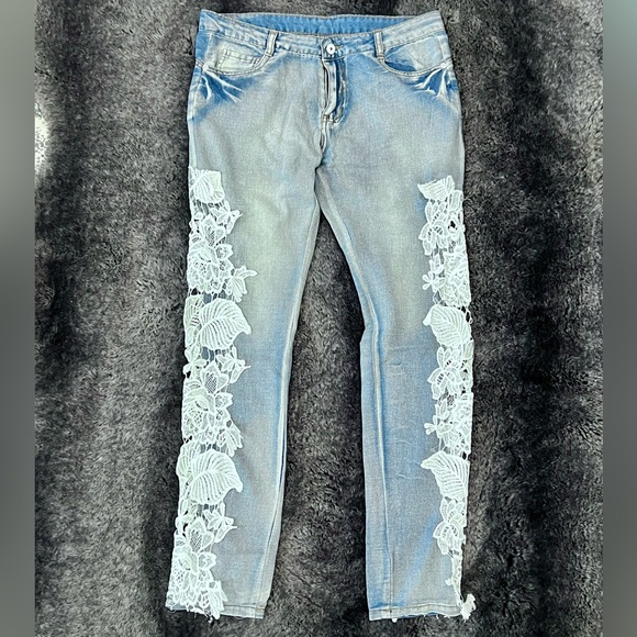 The Alyssum Jean lace jegging - Picture 9 of 10